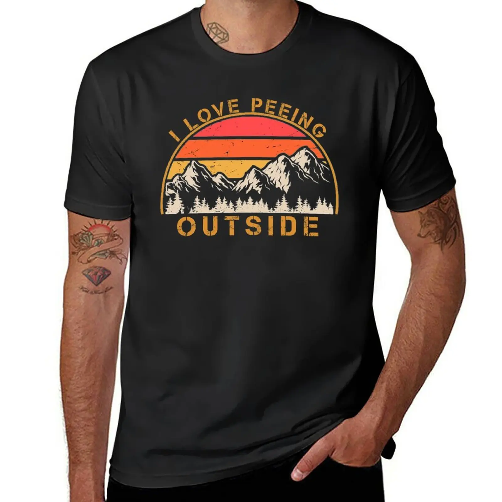 

New I Pee Outside I Love Peeing Outside Funny Camping Hiking T-Shirt summer tops T-shirt short boys white t shirts t shirt men