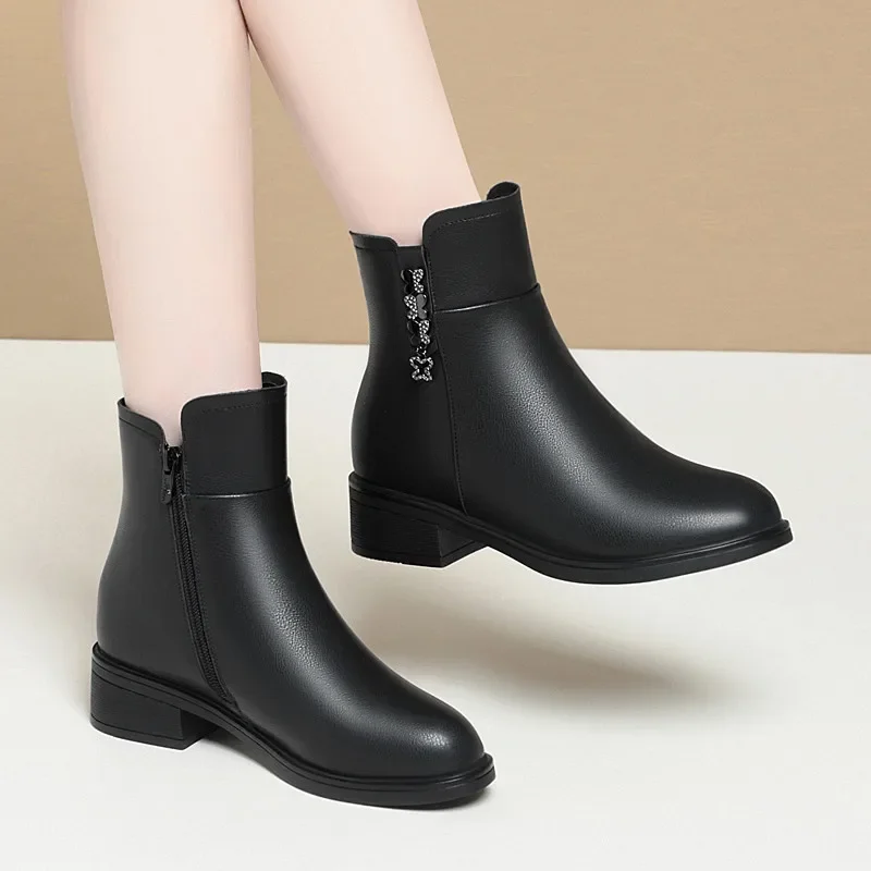 

Plus Size 35-42 Comfortable Fashion Soft Leather Ankle Boots Women Shoes Winter 2024 Med Block Heels Snow Plush Boots Office Mom