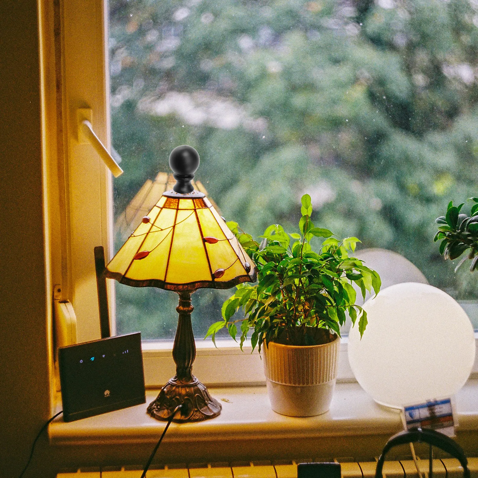 

4Pcs Lamp Finial Caps Knob Stylish Retro Table Lamp Decoration Durable Aluminium Alloy Light Screw Covers for Home Bar Living