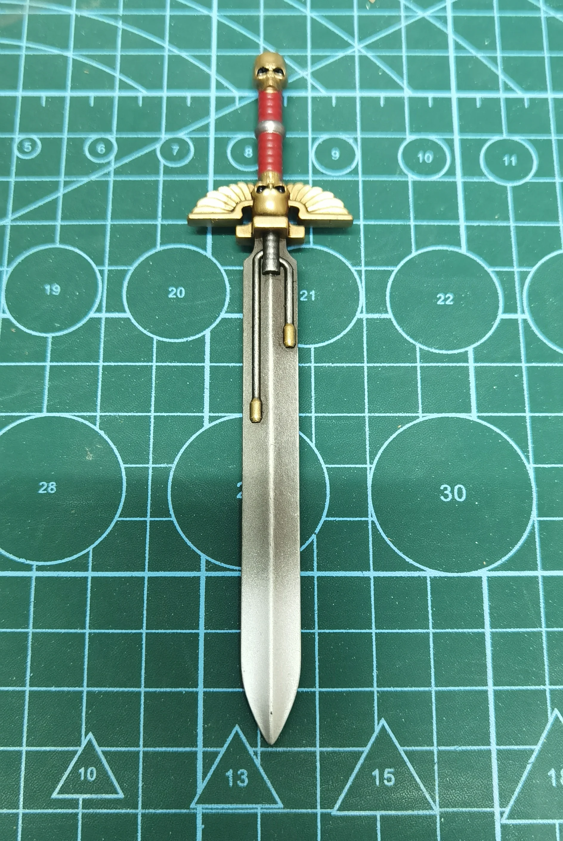 ジョイトイ ウォーハンマー40K 1/18 ダークエンジェルズ グランド