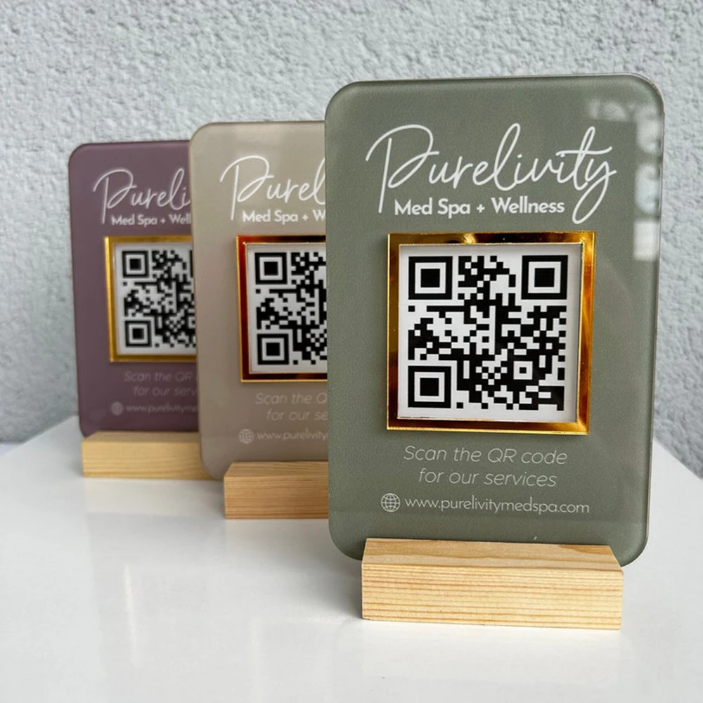 رمز QR صغير، شعار أكريليك، لوحة رمز الاستجابة السريعة الأكريليكية الحصرية الخاصة بك، عرض الوسائط الاجتماعية، قائمة مكتب الاستقبال، أمين الصندوق الجانبي القابل للتطبيق