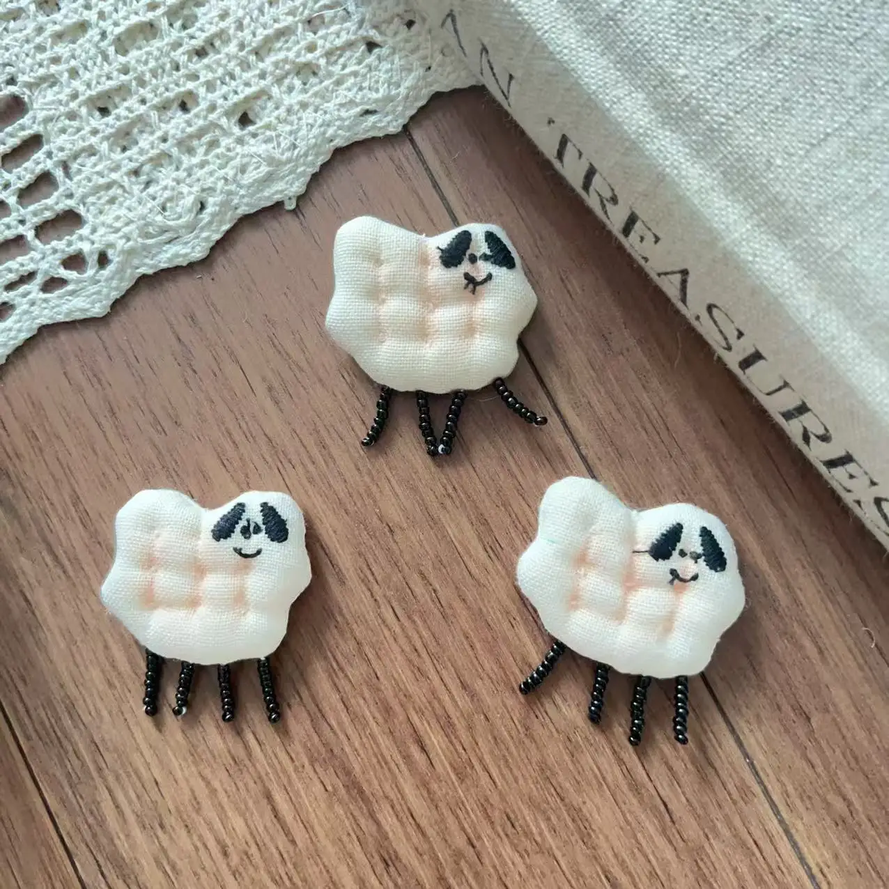 Handmade Beaded Sheep Brooch Hair Accessory DIY Craft for Kids Shoes Socks Bag Hat Clothing Decoration High Quality
