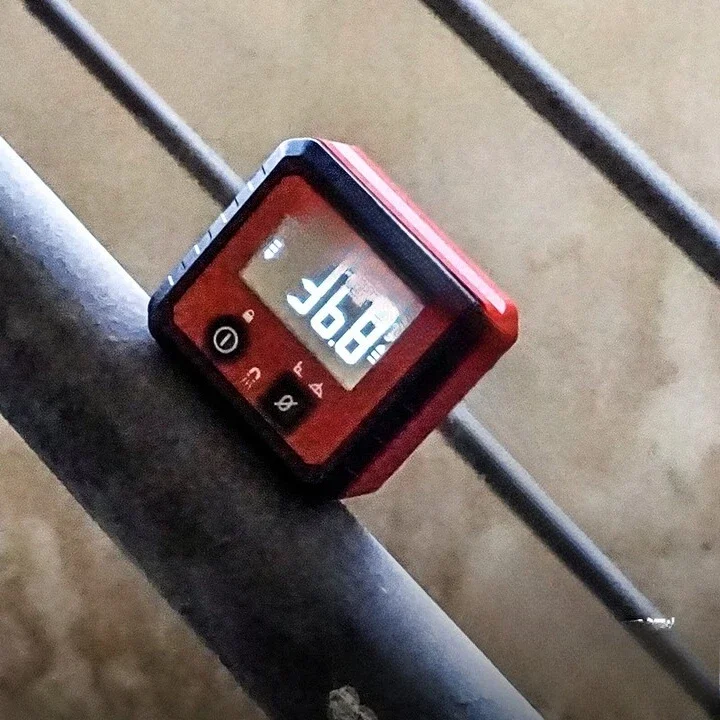 Angle meter Digital display inclinometer Mini level 180 degrees
