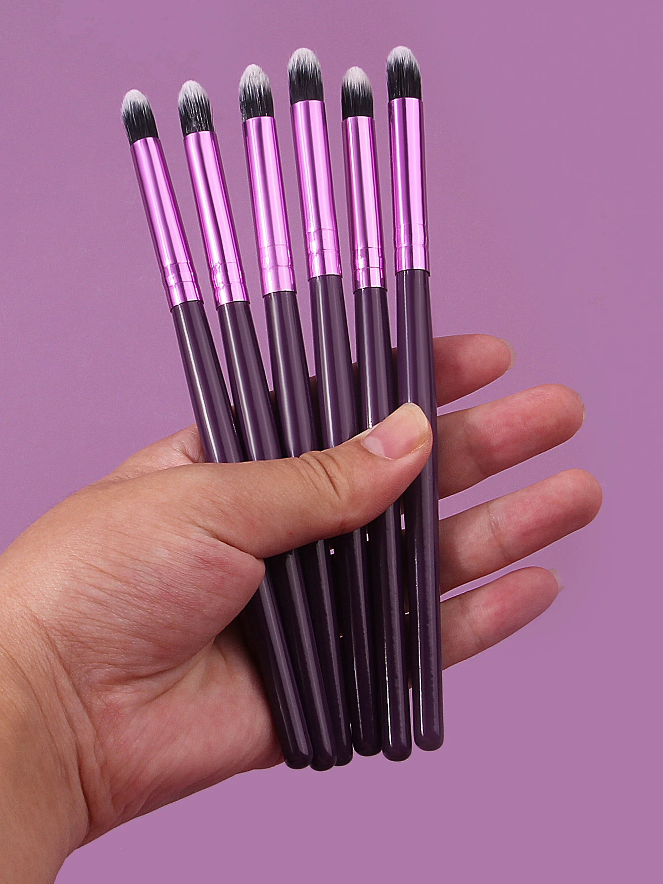 Best-selling 6-piece beginner's eye makeup brush, concealer and highlight multi-purpose brush,portable soft-bristled makeup tool