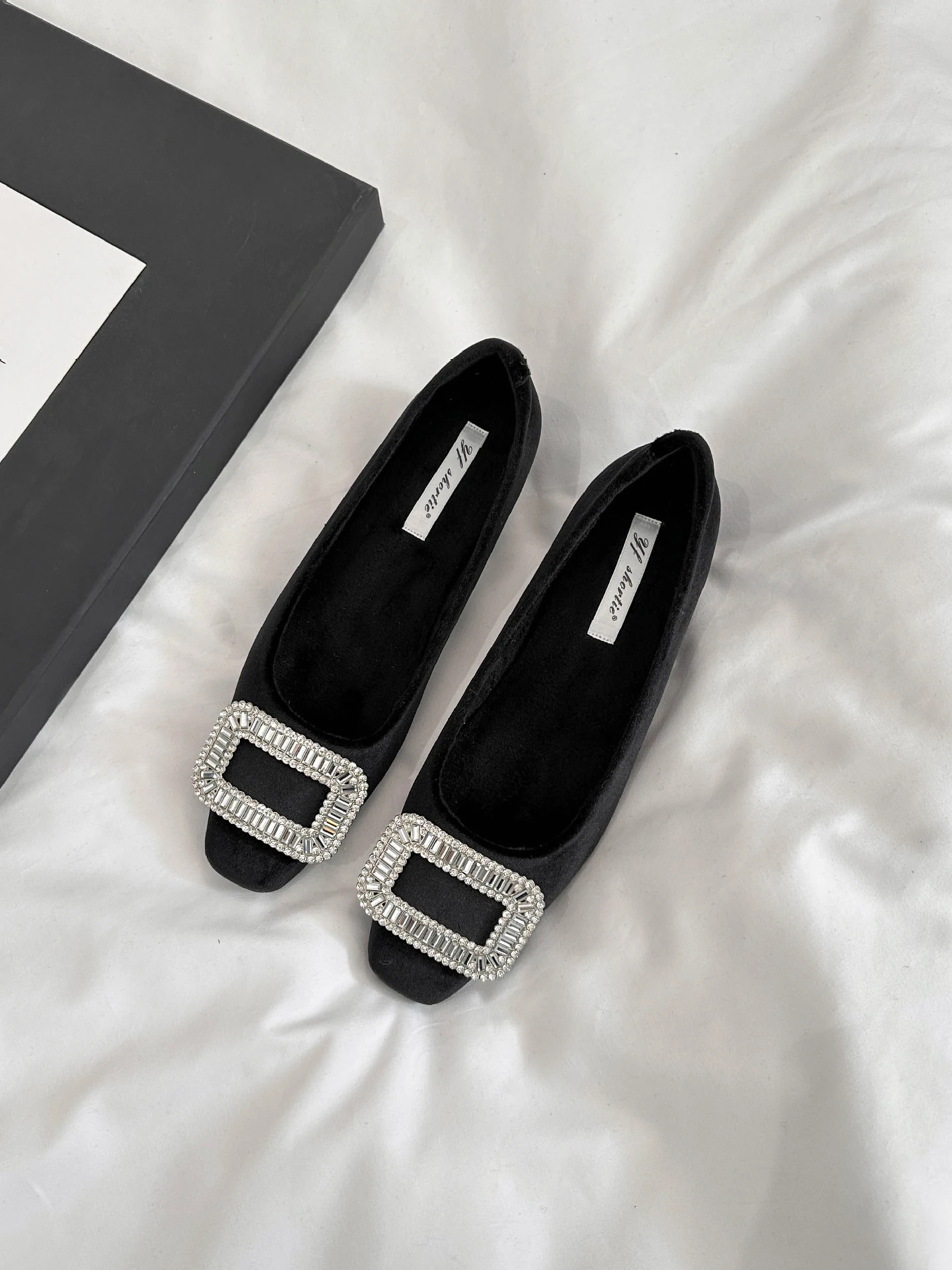 elegant-leather-ballet-flats-women's-shoes-with-built-in-heightener-comfortable-commuting-diamond-embellished-square-head