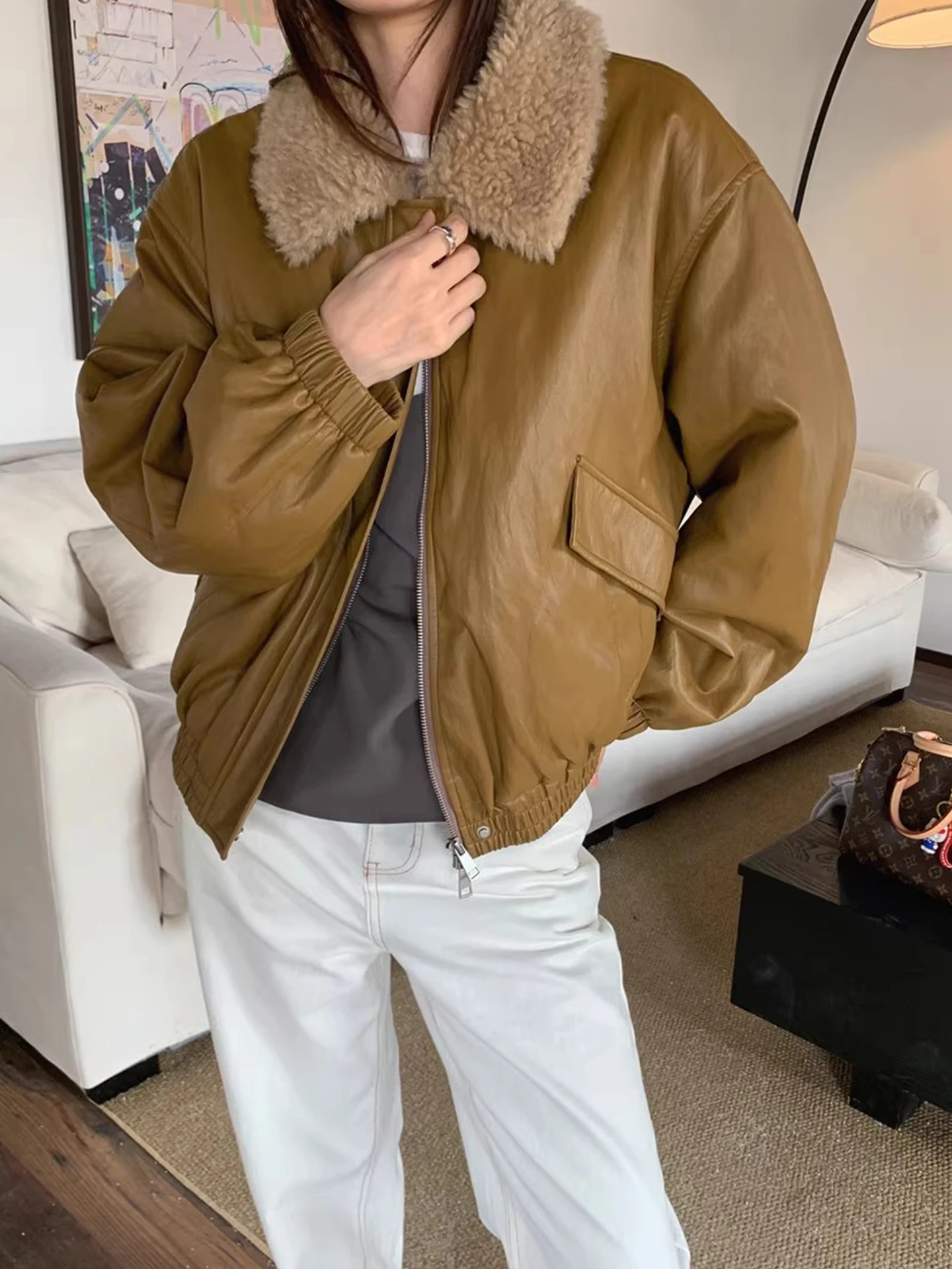 

Ретро-куртка из искусственной кожи с воротником из овечьей шерсти, женская зимняя новинка, универсальная парка, верхняя одежда для женщин