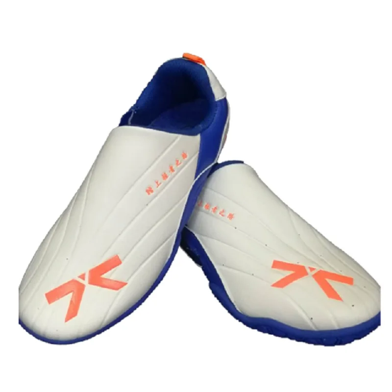 Children\'s Taekwondo Shoes Are Breathable and Durable for Training Coaches. Unisex Use Prevents Sprains and Can Be Customized