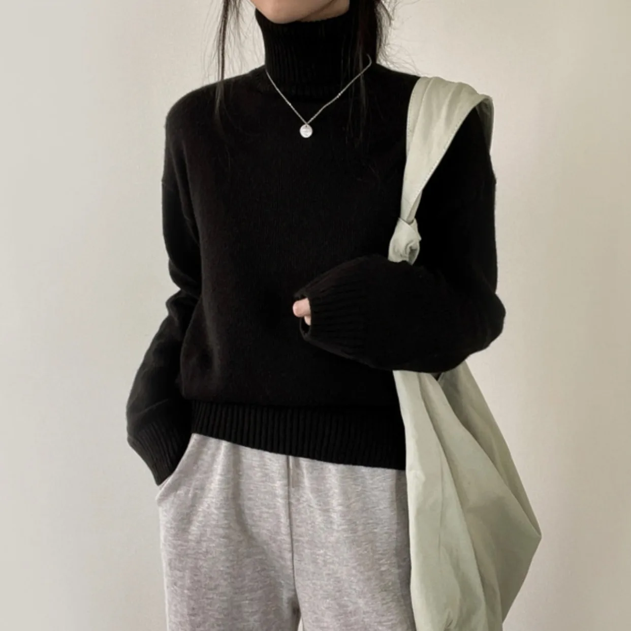 

Шикарный зимний женский вязаный длинный све с высоким воротником, теплый цвет, топ на голову, универсальный простой дизайн, трикотаж