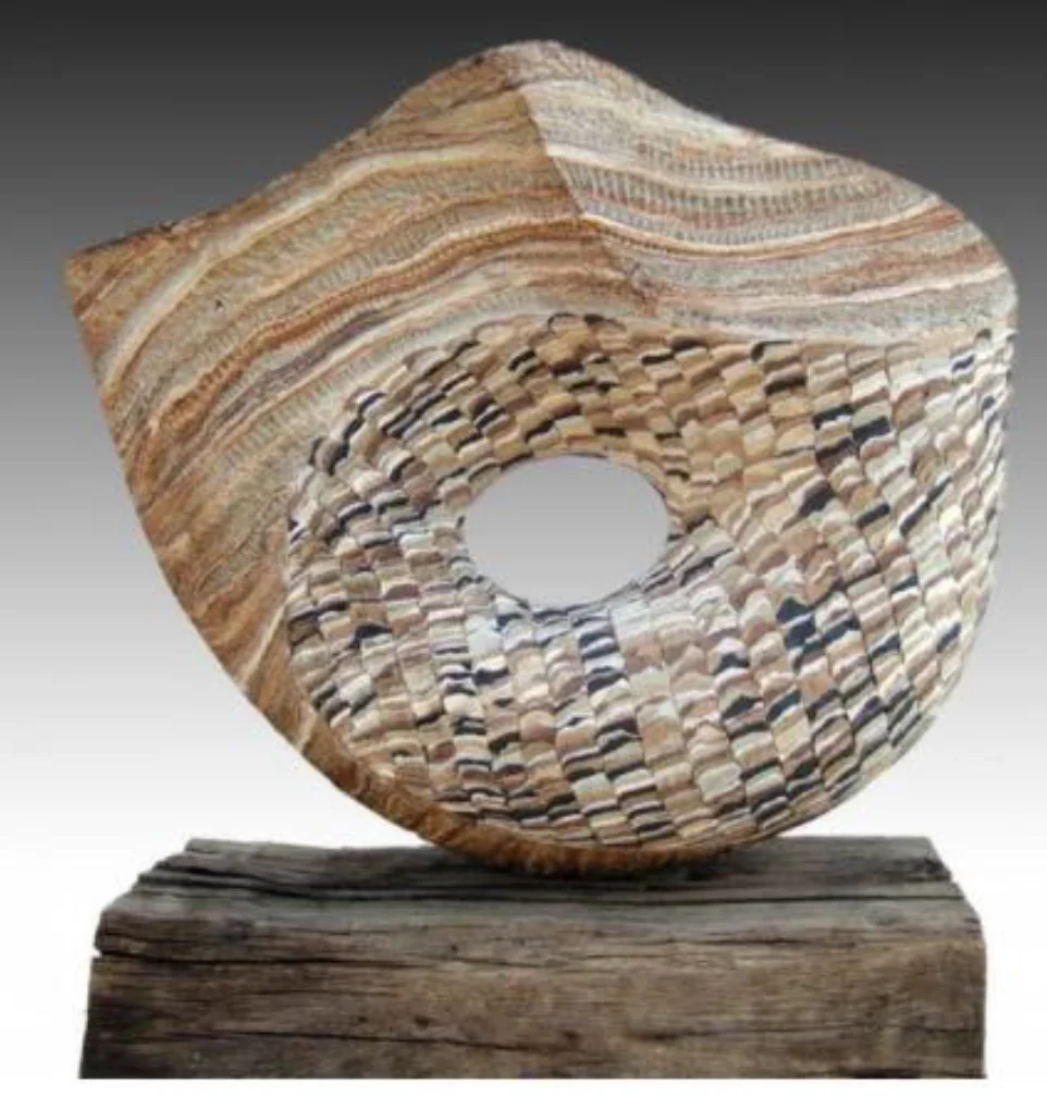 

！@Handcrafted Wooden Abstract Standing Sculpture Layered Grain Hollow Form Rustic Home Decor