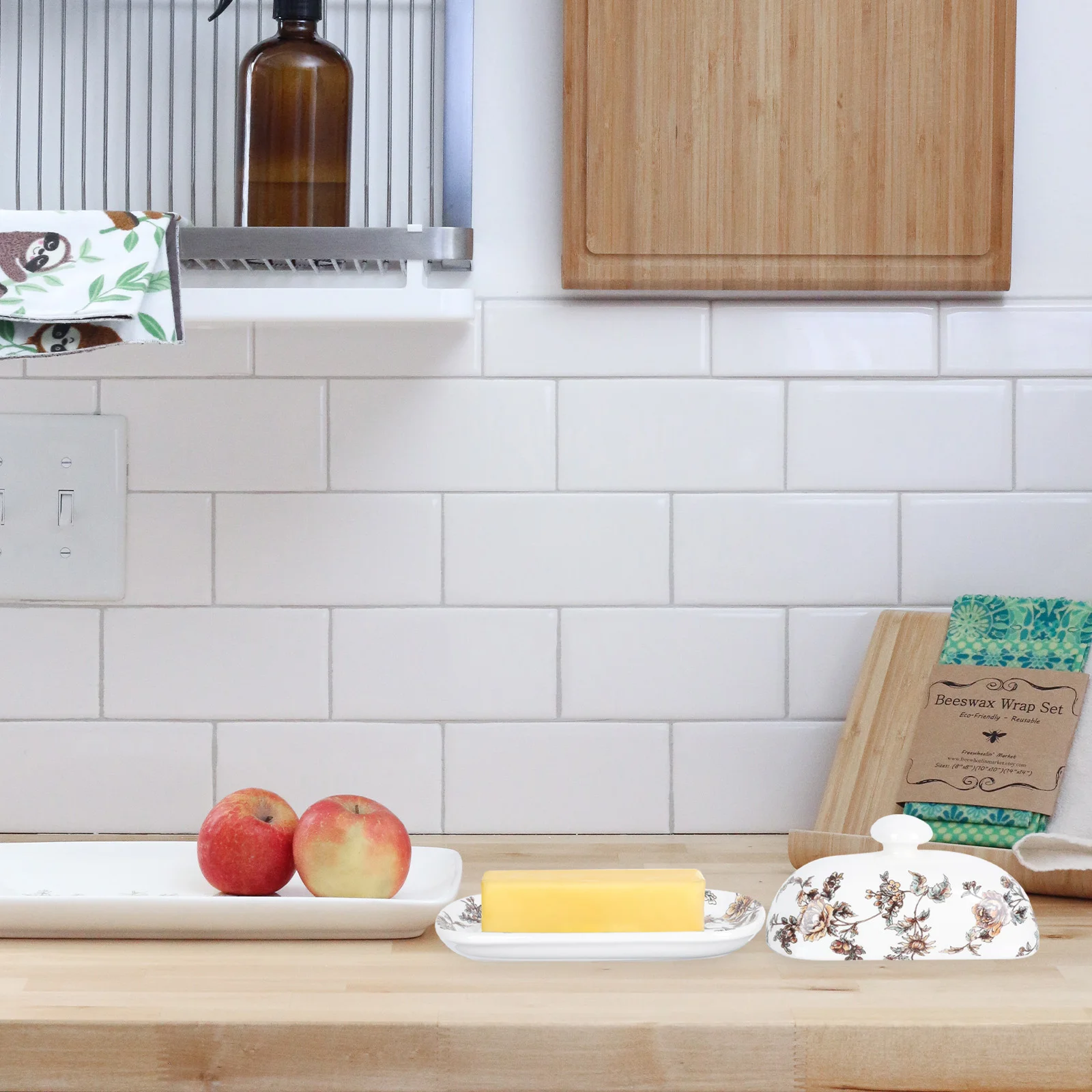 Ceramic Butter Box Exquisite Dish Plate Food Service Serving Containers with Lids Refrigerator Nut