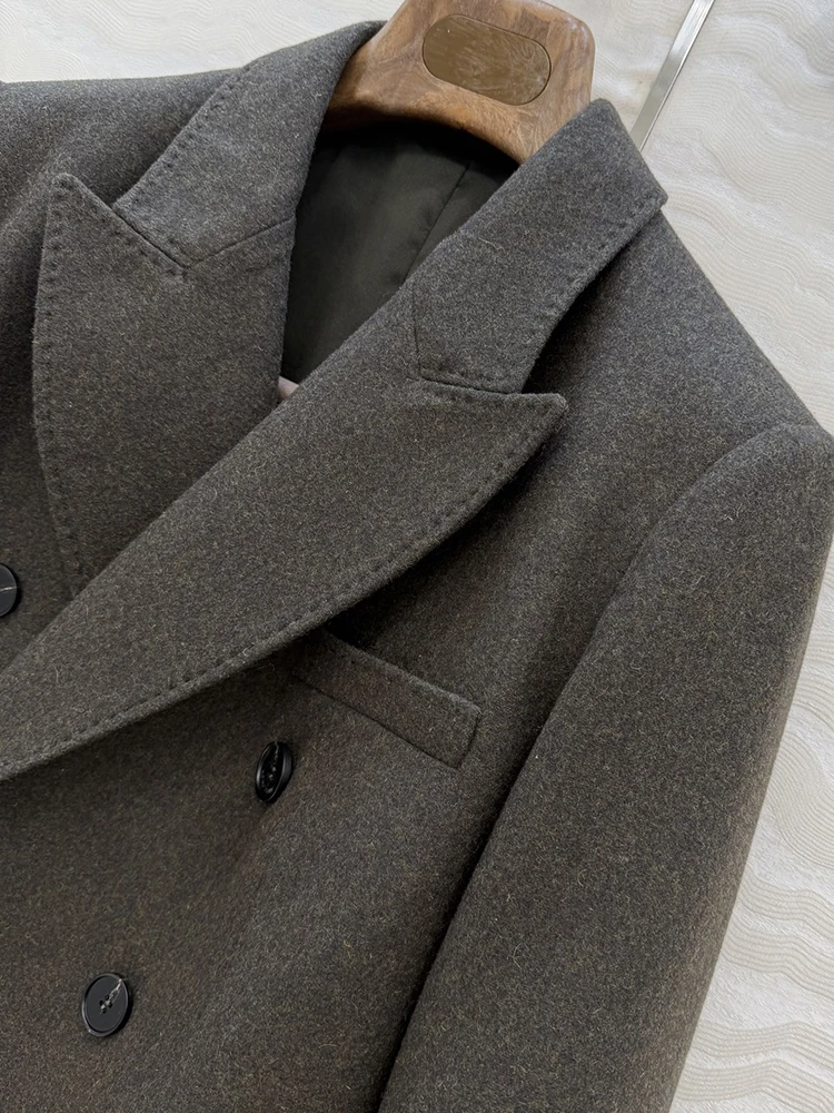 خريف شتاء 2025 نمط جديد ريترو ستايل صف مزدوج مشبك الكشمير البدلة امرأة موضة رمادي الدفء البدلة #4