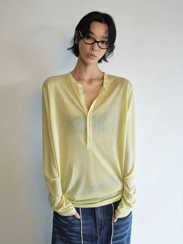 

Новый сентябрьский дизайн, топ из лиоцелла с воротником Генри и цветочным принтом, женская облегающая длинная футболка све средней длины, однотонная футболка V920