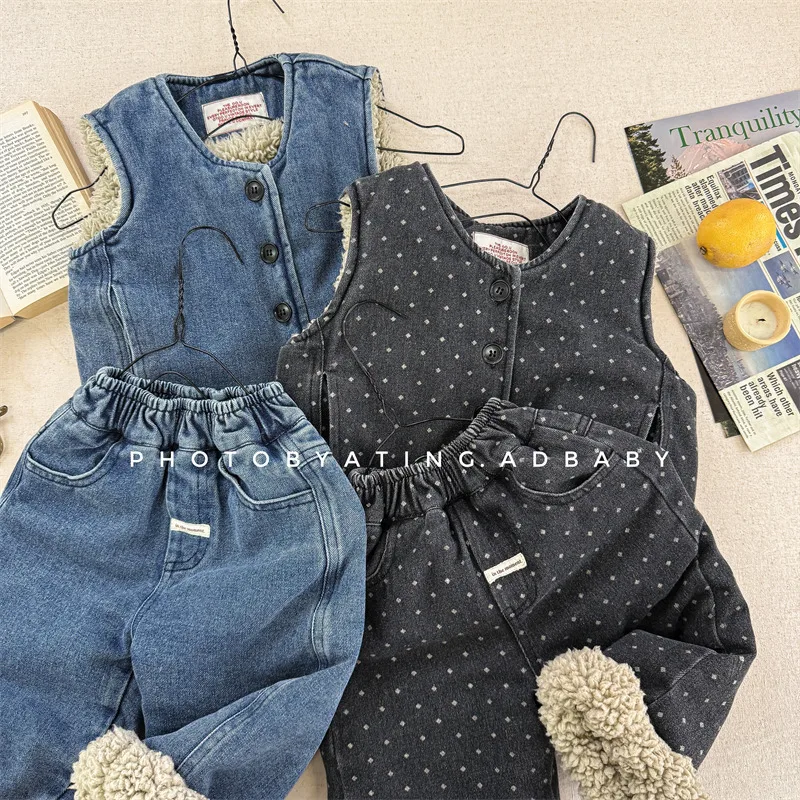 

2025 winter children's clothing Korean version velvet denim suit girls and boys jeans vest two-piece set 5739
