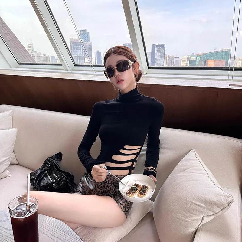 أسود طويل الأكمام وهمية الرقبة ممزق المحملة قائظ الجوف خارج المجهزة عادية تي شيرت Harajuku Y2K الجاز الرقص الشارع الأعلى