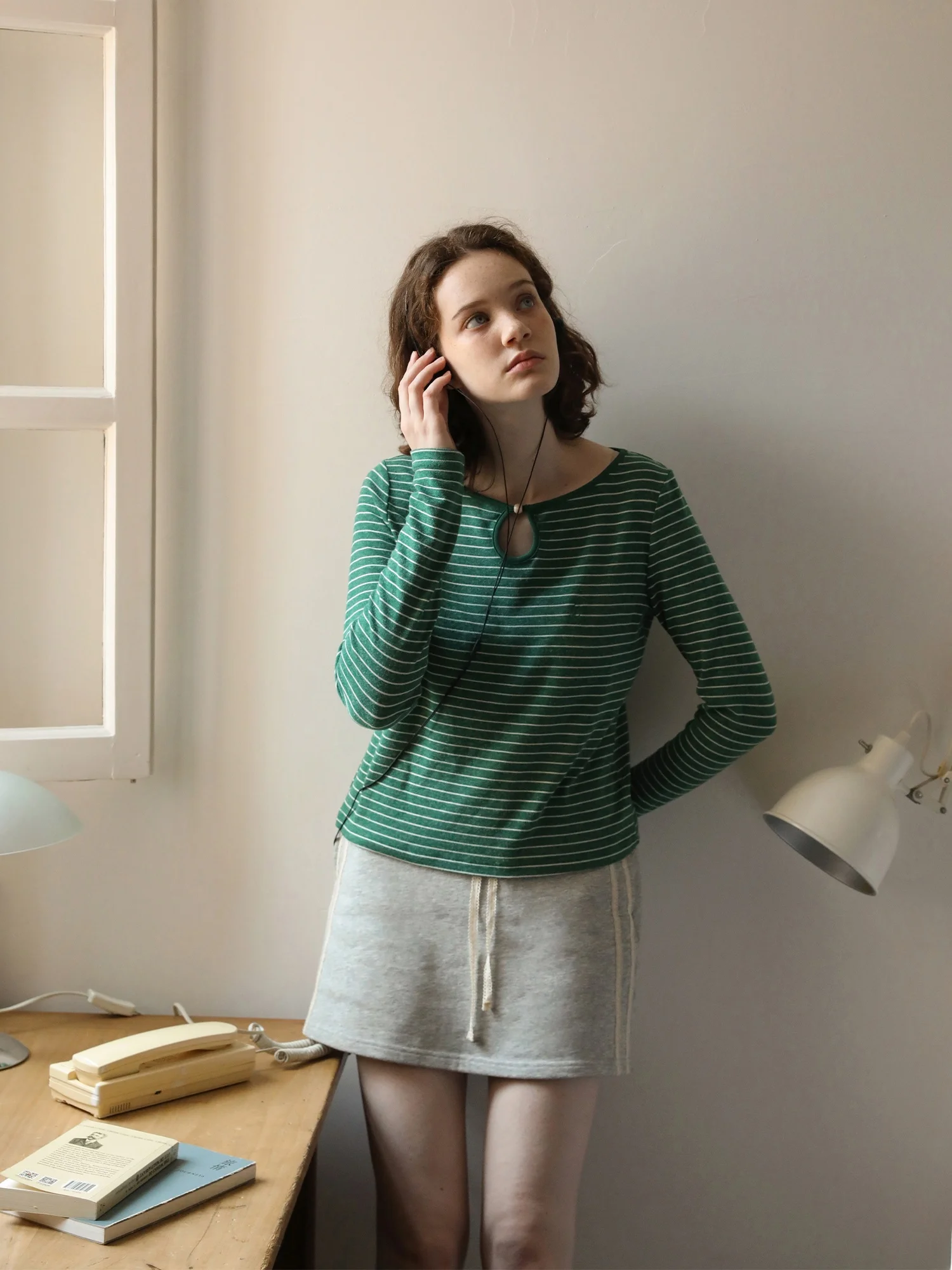 Elegant Long Sleeve Beaded Striped Knit T-Shirt Women's Autumn Top Vintage Classy Outerwear Casual Straight Cut Cotton Blend