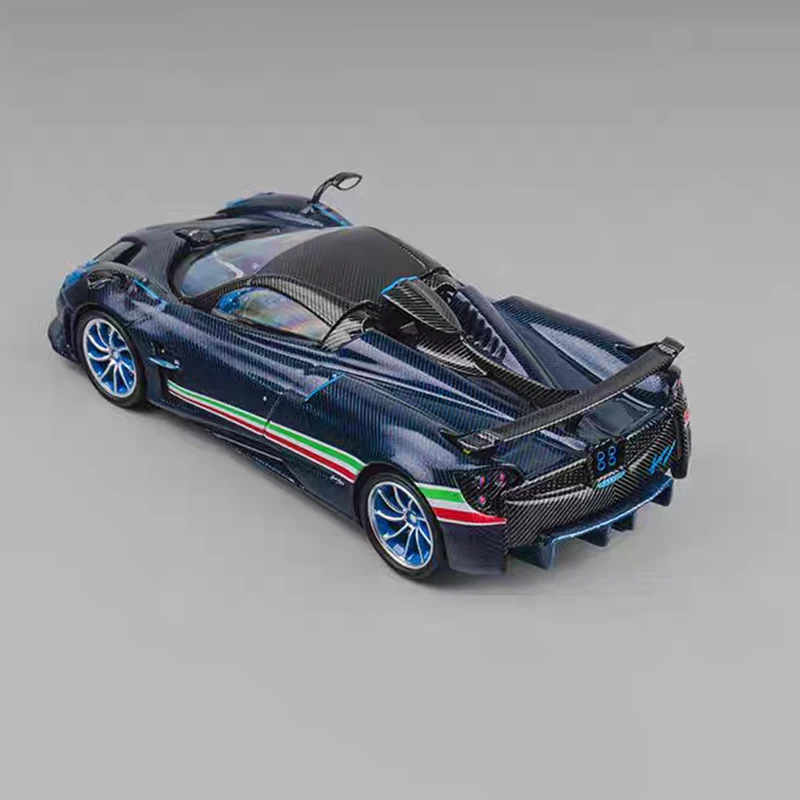 Pagani Huayra Supercar im Maßstab 1:64, Ganzcarbon-Simulationslegierung, Automodell, statische Anzeige, Sammlerspielzeug, Geschenk, Souvenir-Dekoration