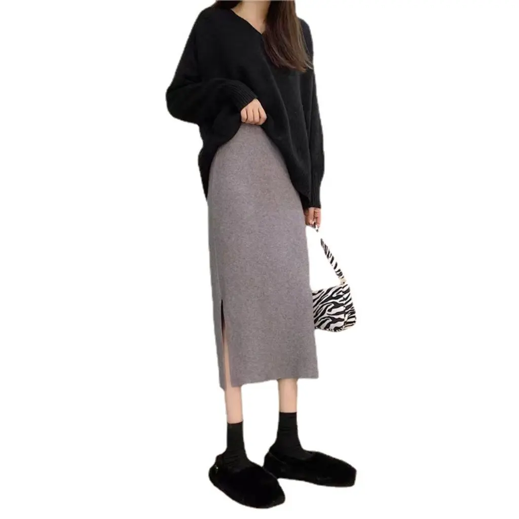 

High-Waisted Hip-Covering Slit Skirt for Women with Elastic Waist Solid Color Mid-Length Design for Coats