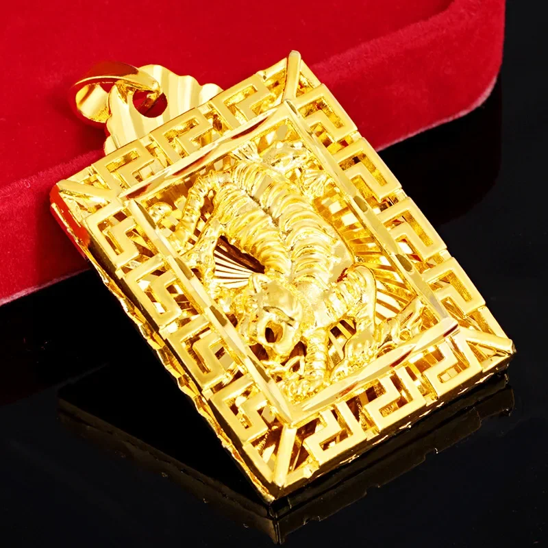 

Genuine 18 k Yellow Gold Color Original Pendant for Women and Men Wedding Gift Gold Tag Men's Domineering Tiger Pendant Brass