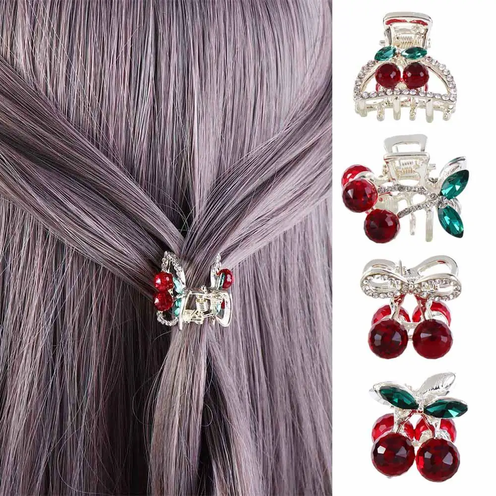Semplici artigli per capelli piccoli con diamanti carini Mini copricapo rosso stile coreano con strass Forcina per capelli con ciliegia Accessori per capelli femminili