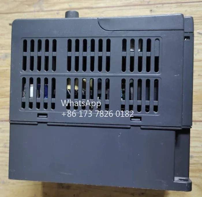 Used frequency converter ac60e-s2-75g 0.75 kw 220v