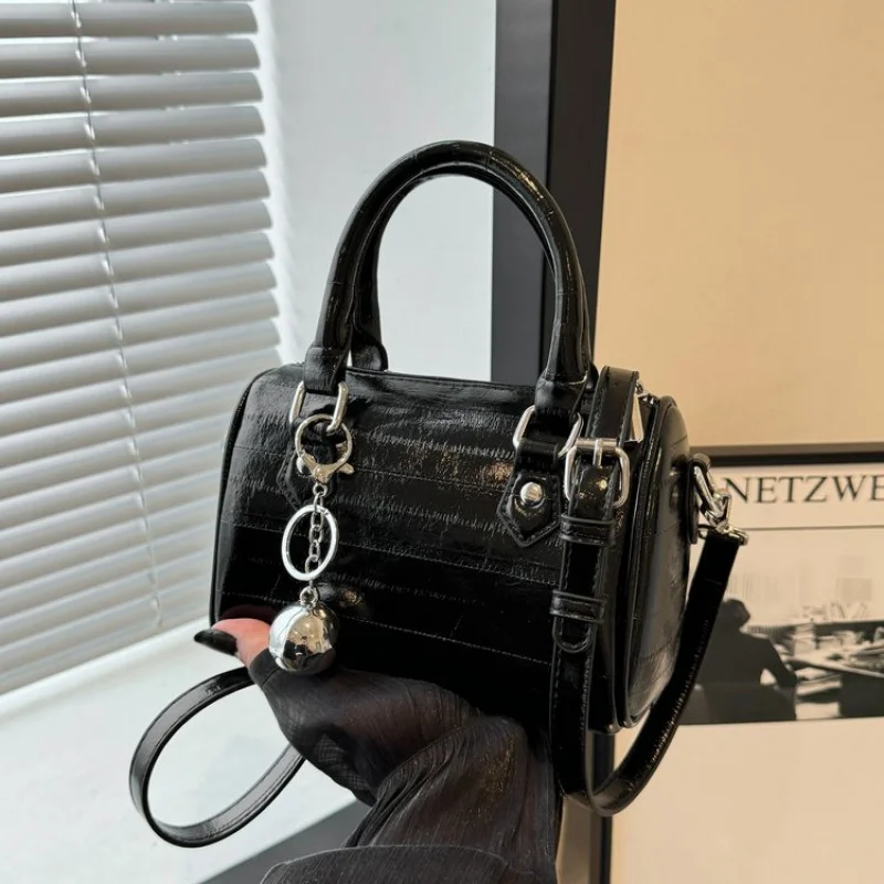 

Classic Luxury Leather Tote Bag Women's Designer Crossbody Shoulder Handbag Elegant Ladies Purse