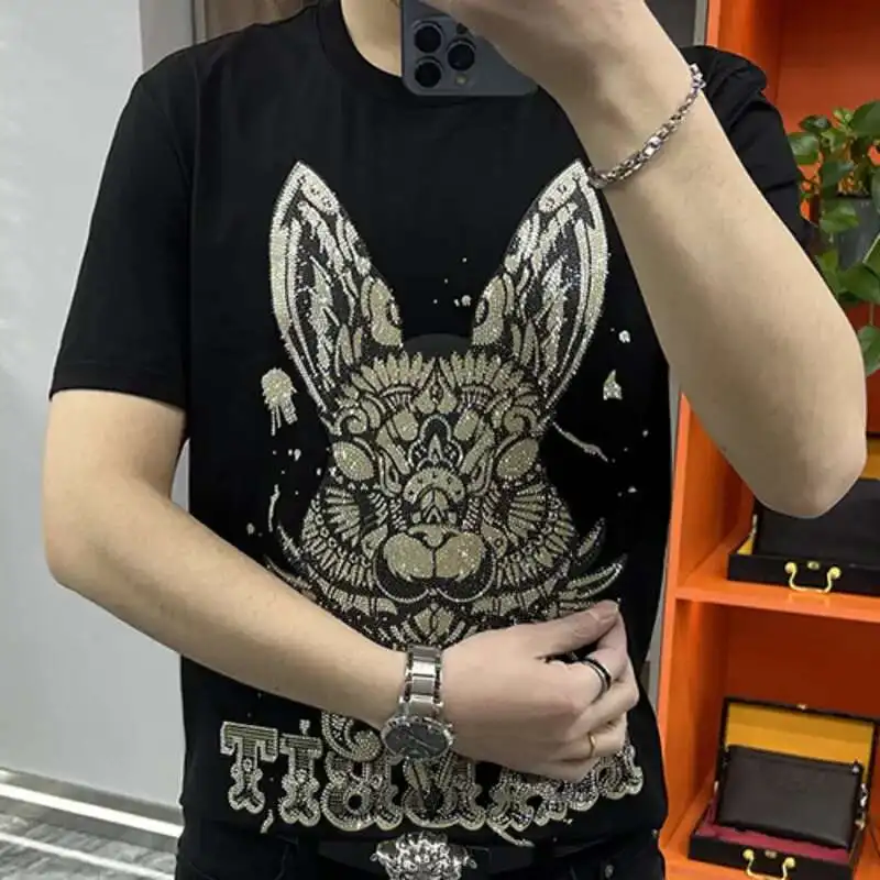 

Summer Rabbit Pattern Hot Drill T-Shirt Social Club Outfits T Shirt Men Short Sleeve Streetwear Tee Shirt Homme Diamond Tshirt