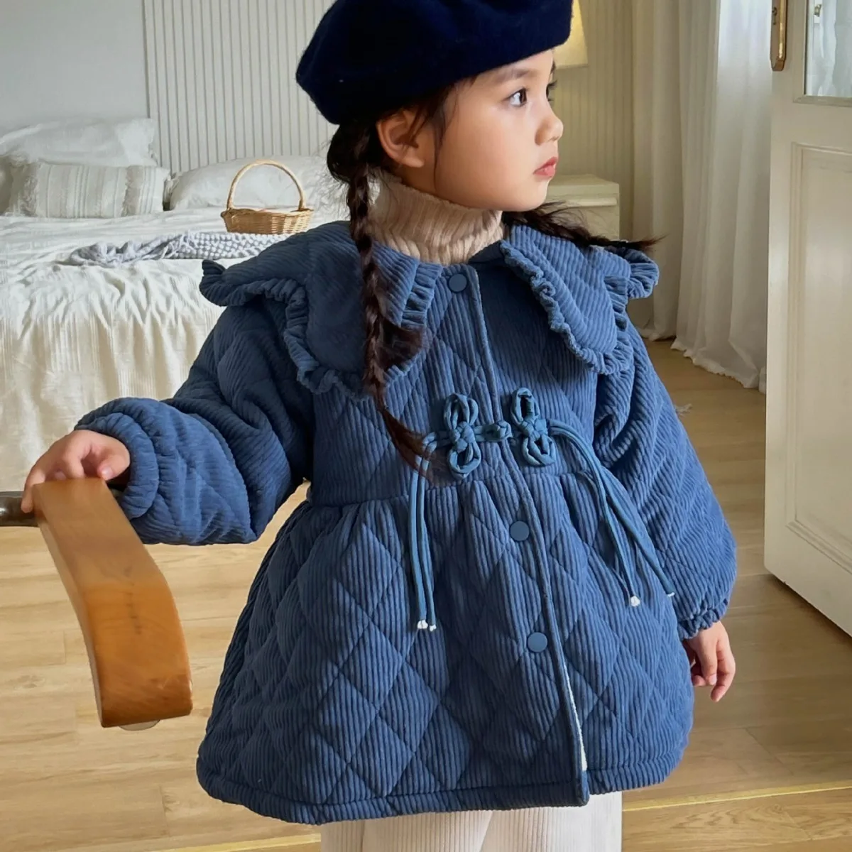 Baby Girls Winter Coat Flip Collar Butterfly Neck Button Diamond Sweet Girls' Padded Children's Coat Outerwear Parkas Outdoor