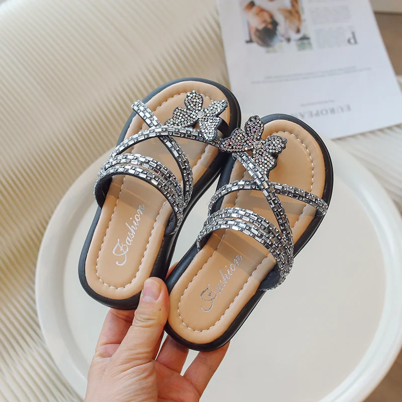 Summer Fashion Kids Comfortable Elegant Crystal Butterfly Elegant Beach Flat Bottom Beautiful Baby Girl Children Student Sandals