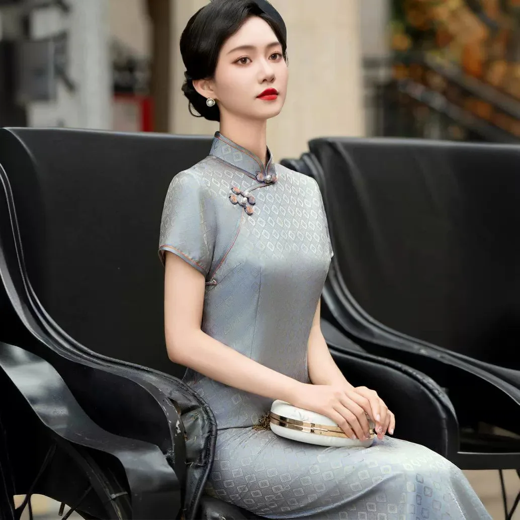 

Высокое качество, высококачественное переплетенное настоящее шелковое платье Cheongsam Qipao 2024, новое летнее улучшенное платье в национальном стиле, темпераментное длинное платье