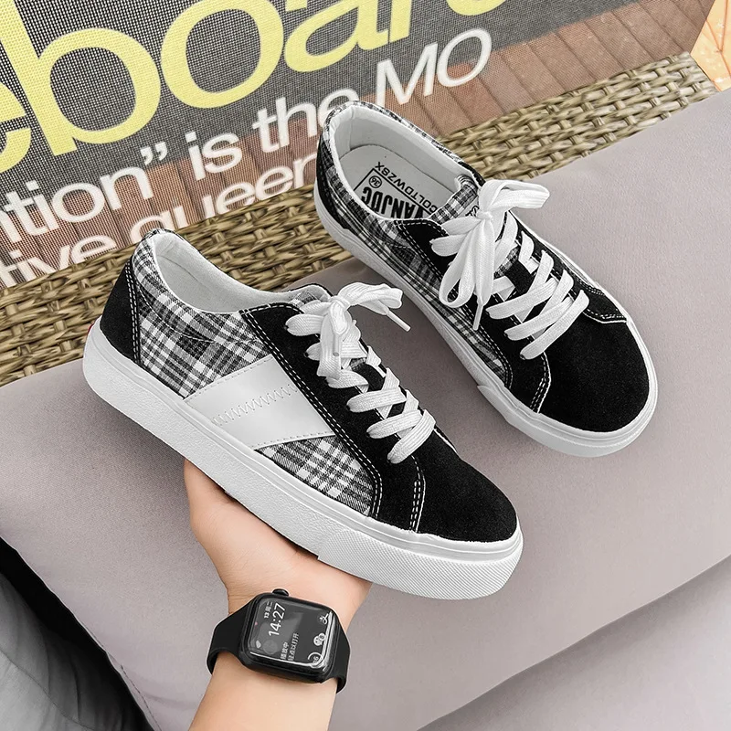 Scarpe da Skate in tela da donna scarpe vulcanizzate con plateau scarpe da ginnastica Casual scarpe da ginnastica Slip-on Comfort moda femminile