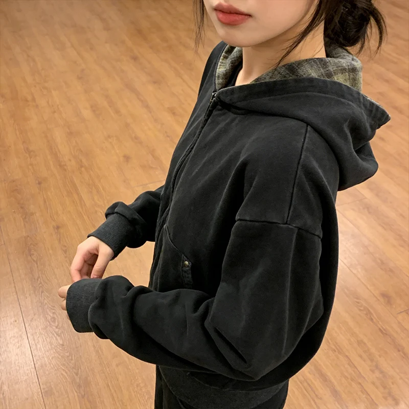 

Куртка-худи в стиле хип-хоп, уличная мода, спортивный стиль, зимняя, эстетика Харадзюку, Y2K, готика, с заклепками, карманами, свободного кроя, с длинными рукавами, на молнии