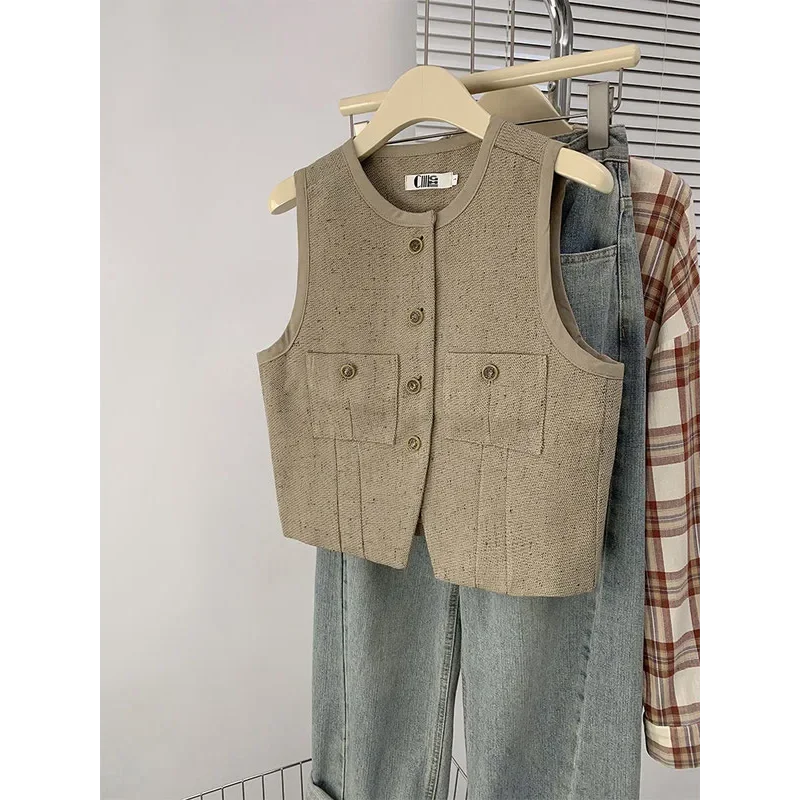 French Intellectual Design Button Retro Vest for Women Unique Ancient Style Versatile Fashionable Vest Top