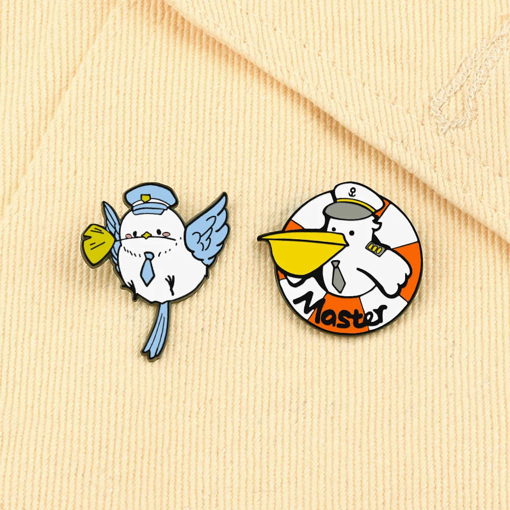 Creative Cartoon Bird Brooch Cute Master Police Pigeon Enamel Pins for Women Men Shirts Lapel Pin Bag Badges Kids Jewlry Gifts