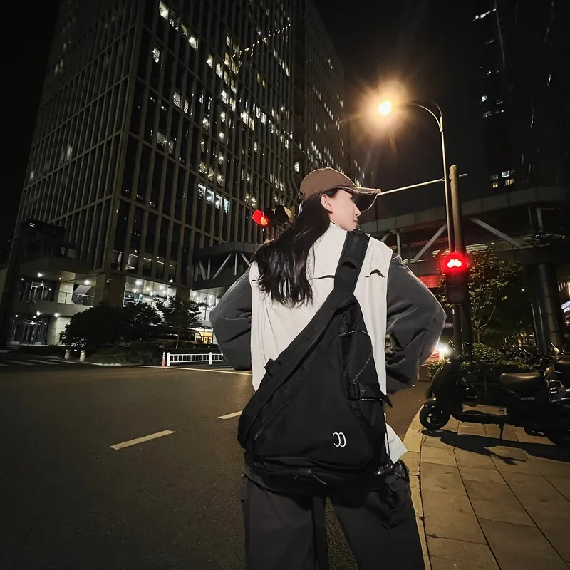 カジュアル多用途クロスボディバッグアーチェリーバックパック登山バッグユニセックスワークウェアバッグサイクリングバッグトレンディなポリエステルチェストバッグ