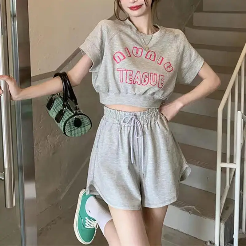 

Summer Casual Sportswear Set High Waist Short Shorts Top And Bottoms Two-Piece Suit for Women Fashionable Street Style