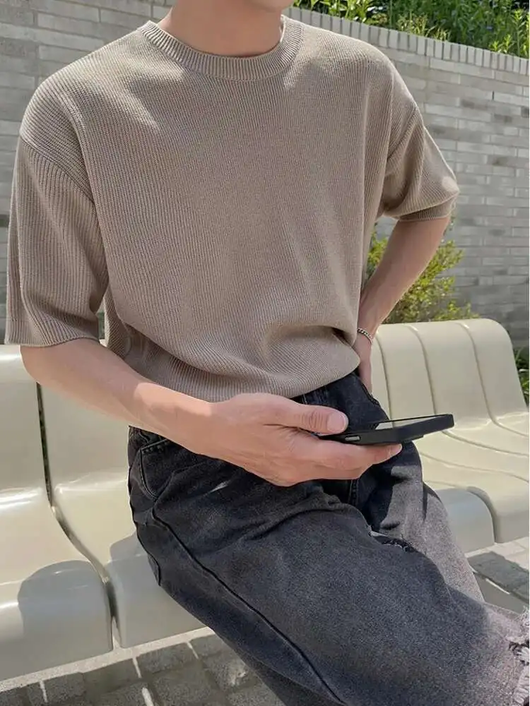 

New Simple Men's Tees Round Collar Knitting Casual Solid Color Short Sleeved Tops Loose Pullover Male T-shirt Korean