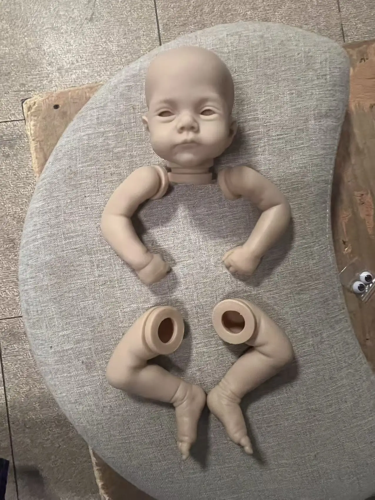 19inch Reborn Doll Kit Awake Baby Lily Soft Touch Fresh Color Doll Parts with Cloth body COA and Eyes Included