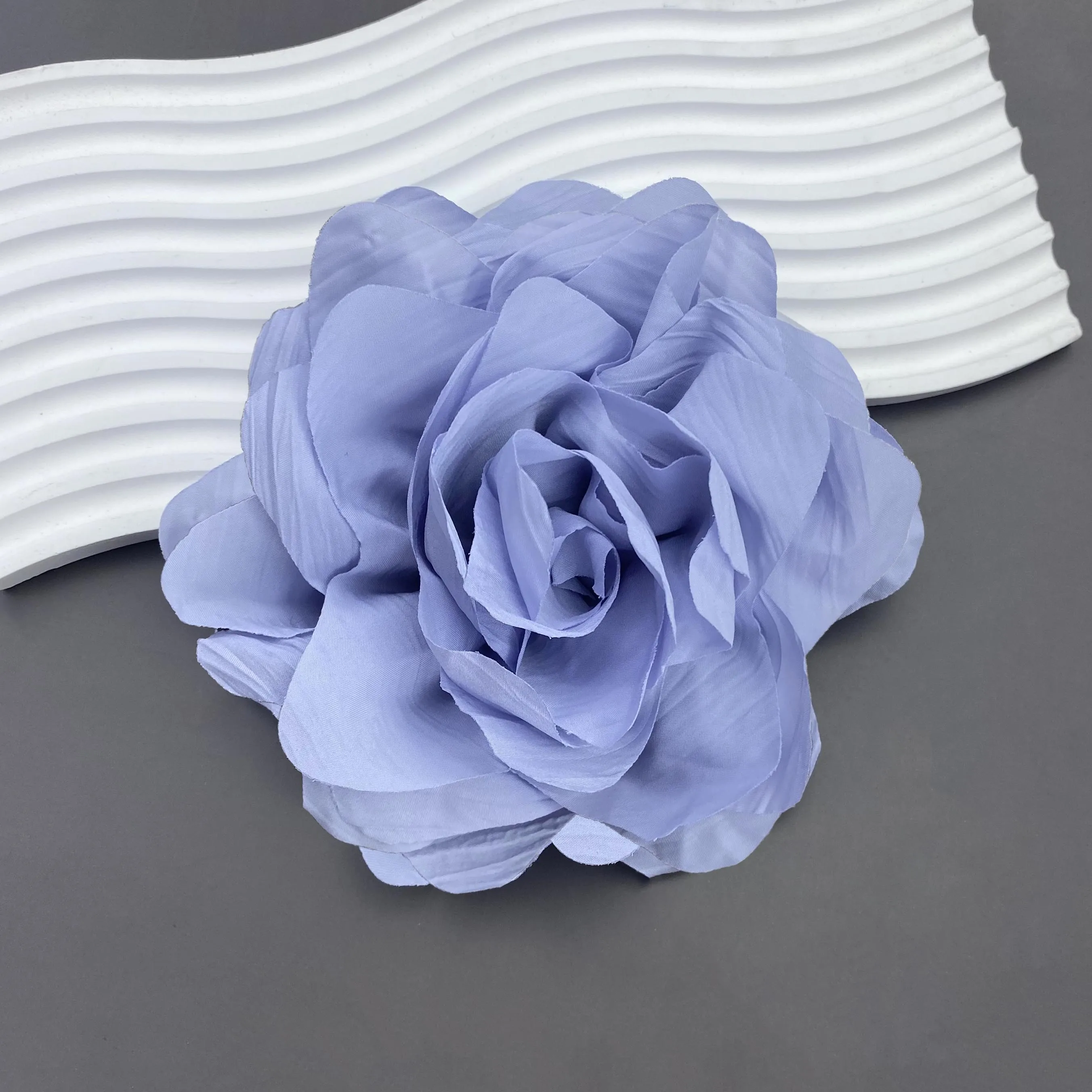 French Solid Color Pleated Fabric Brooch Camellia Light Luxury Exaggerated Party Party Couples Matching Color Clothing