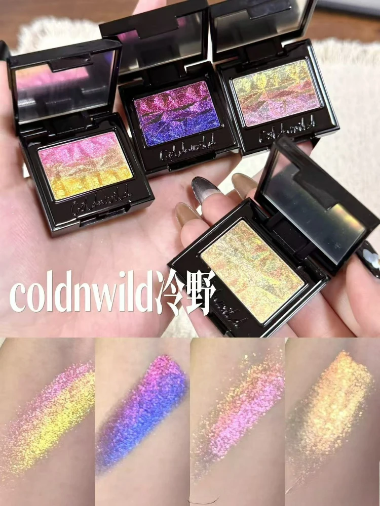 

Тени для век Coldnwild Chameleon Eyeshadow Smoke Flash: высокопигментированные, красно-фиолетово-зеленые, с блестящим градиентом