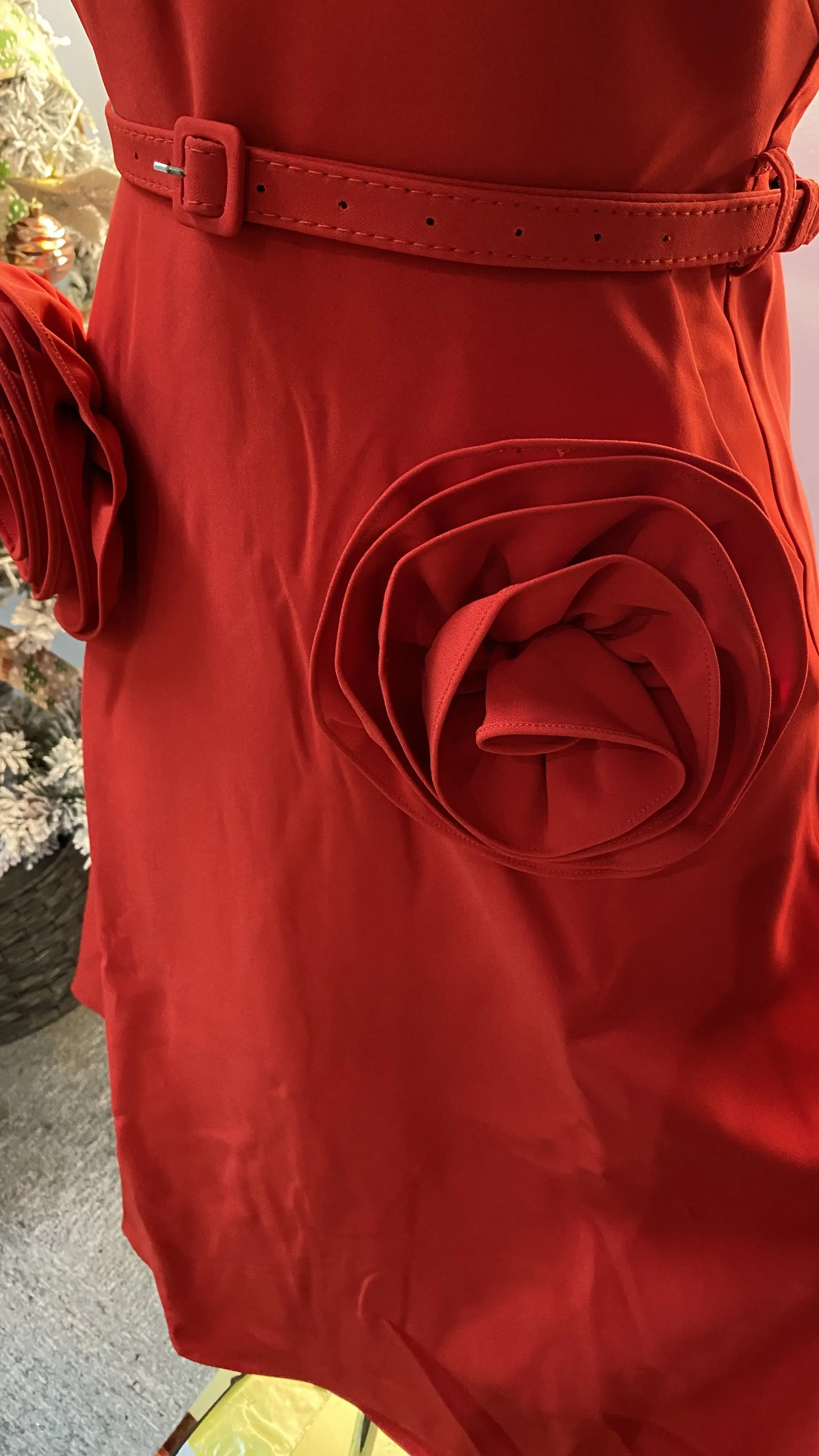 2025 صيف جديد موضة محبوك الخامس الرقبة ثلاثية الأبعاد الأزهار قصيرة الأكمام ألف خط السراويل بالجملة فستان مكتب رسمي-GZXX089