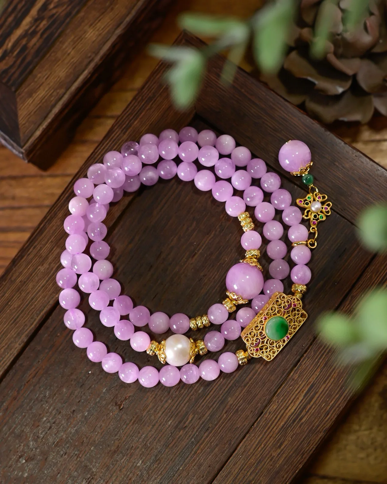 

Браслет «Кошачий глаз» Фиолетовый кунцит Браслет с тремя кругами Многослойный фиолетовый кристалл Солнце-зеленый нефритовый браслет