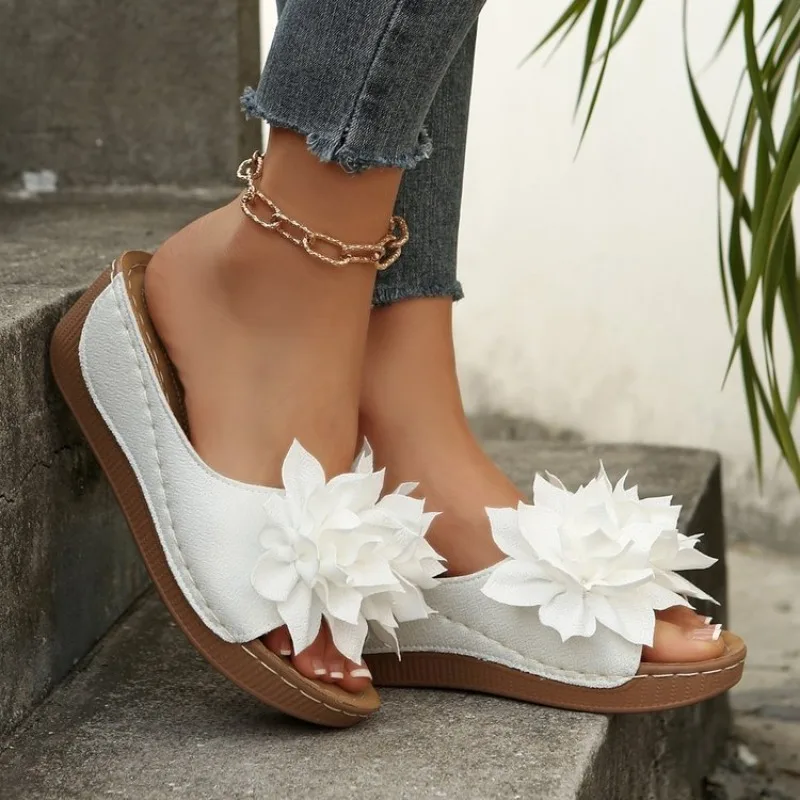Women 3D Flower Wedge Slide Sandals Open Toe Slip on Platform Mules Summer Casual Beach Outdoor Wedge Heel Slippers view 4