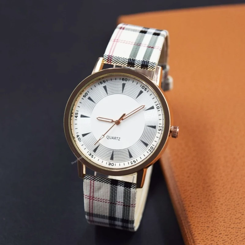 

Fashion Women's Quartz Watches Black White Dial Analog Ladies Wristwatch Leather Strap Casual Simple Female Clock Montre Femme