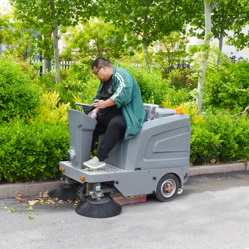 

Customized Hot Sale Multifunction Electric Ride-On Floor Sweeper With Side Brush And Battery For Factory Parking Lot Concrete
