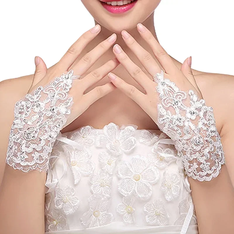 White Lace Gloves Beaded Crochet Glove Wedding Accessories Red Sequin Applique Bride Fingerless