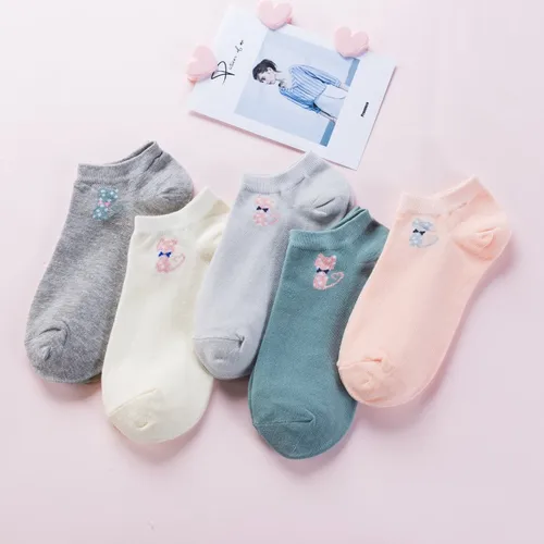 Women's Socks & Hosiery