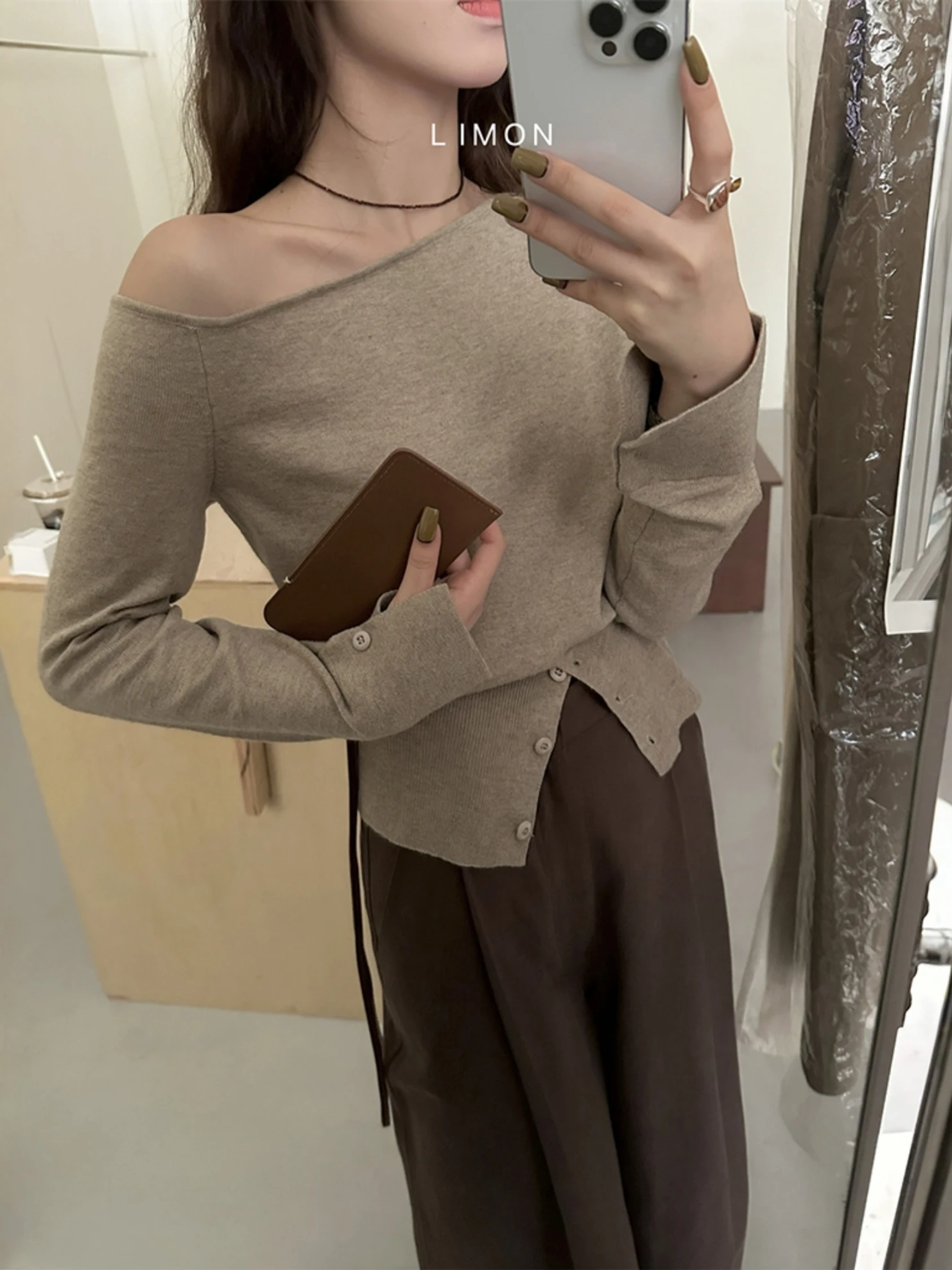 French Style Long Sleeve Knitted Sweater Women Spring Autumn off Shoulder Base Shirt Exposure Shoulder Top Regular Fit Medium...