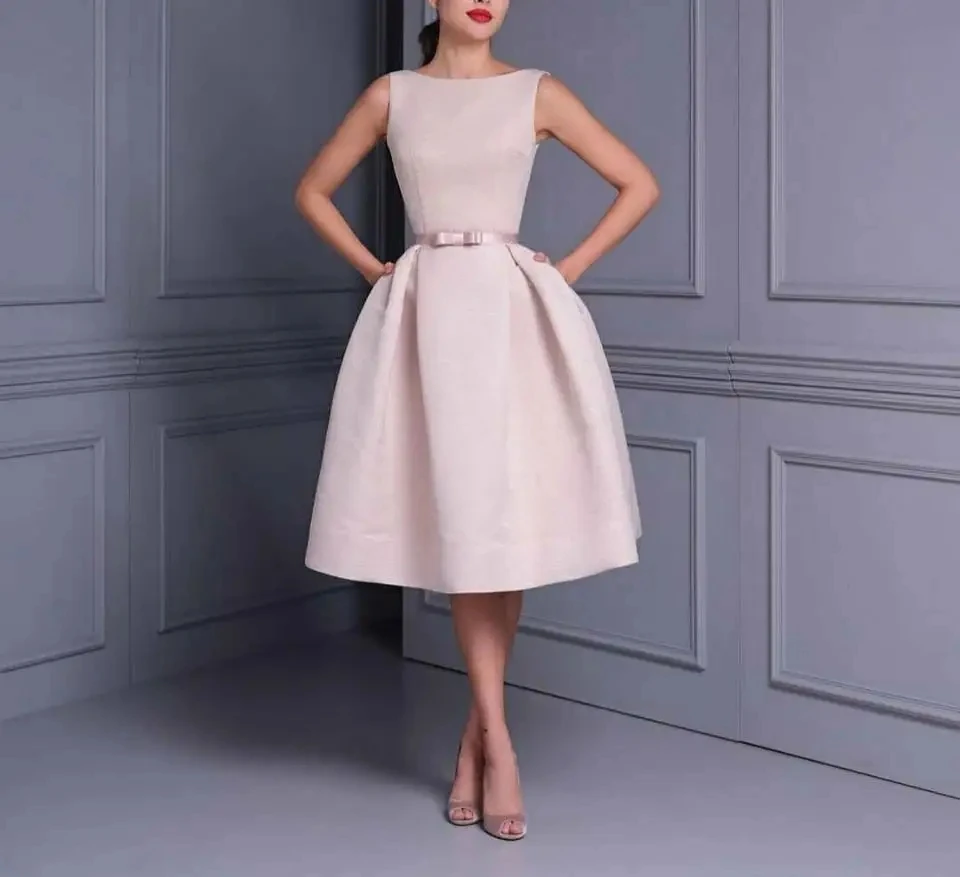 

New Short Prom Homecoming Dresses for Girls Scoop Bow Sleeveless Satin Mini Cocktail Gowns Birthday Robe De Soriee
