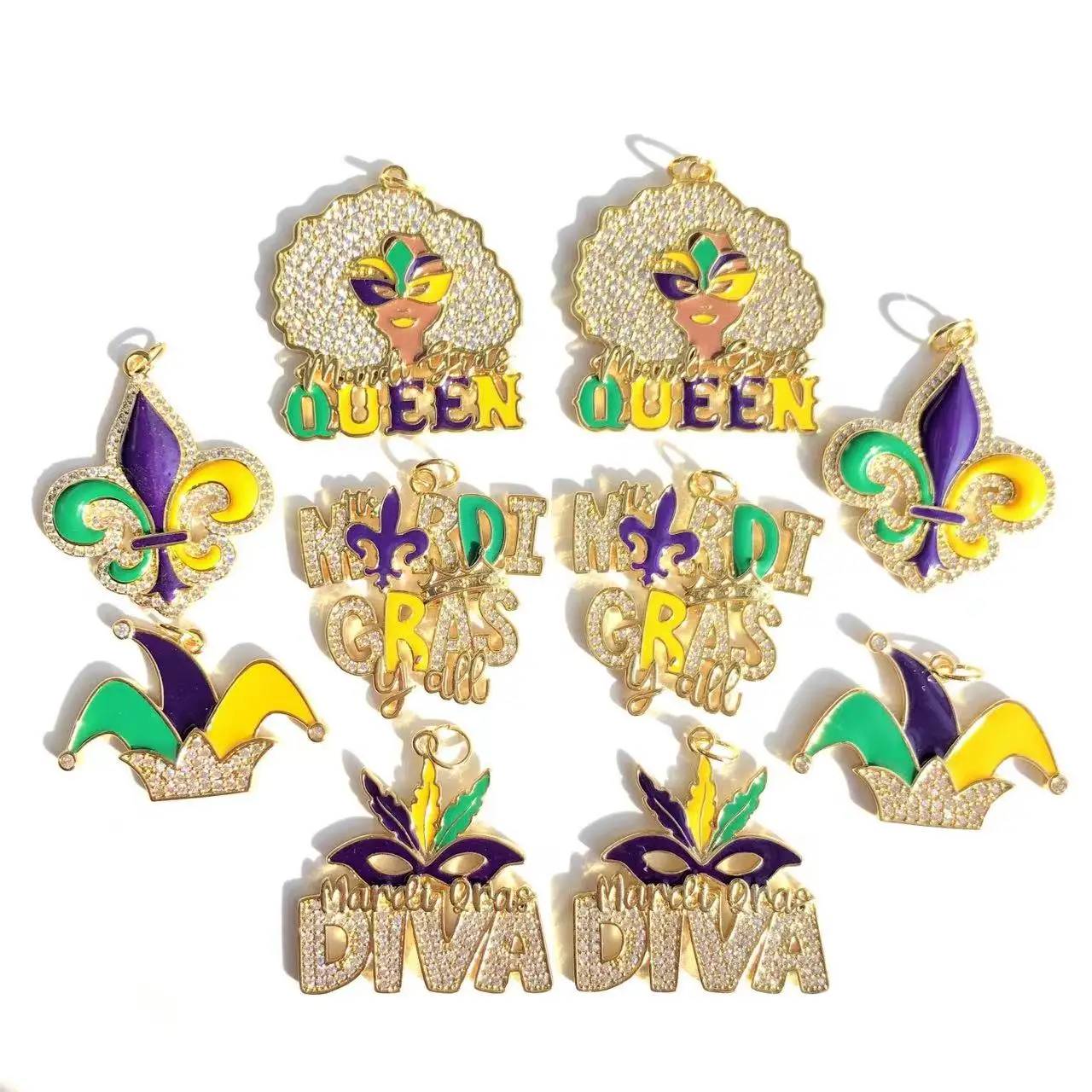 10pcs Mix Charms Bundles It\'s Mardi Gras y\'all Charms Queen Diva Words Joker Hat Fleur De Lis Pendants Louisiana Women Bracelets