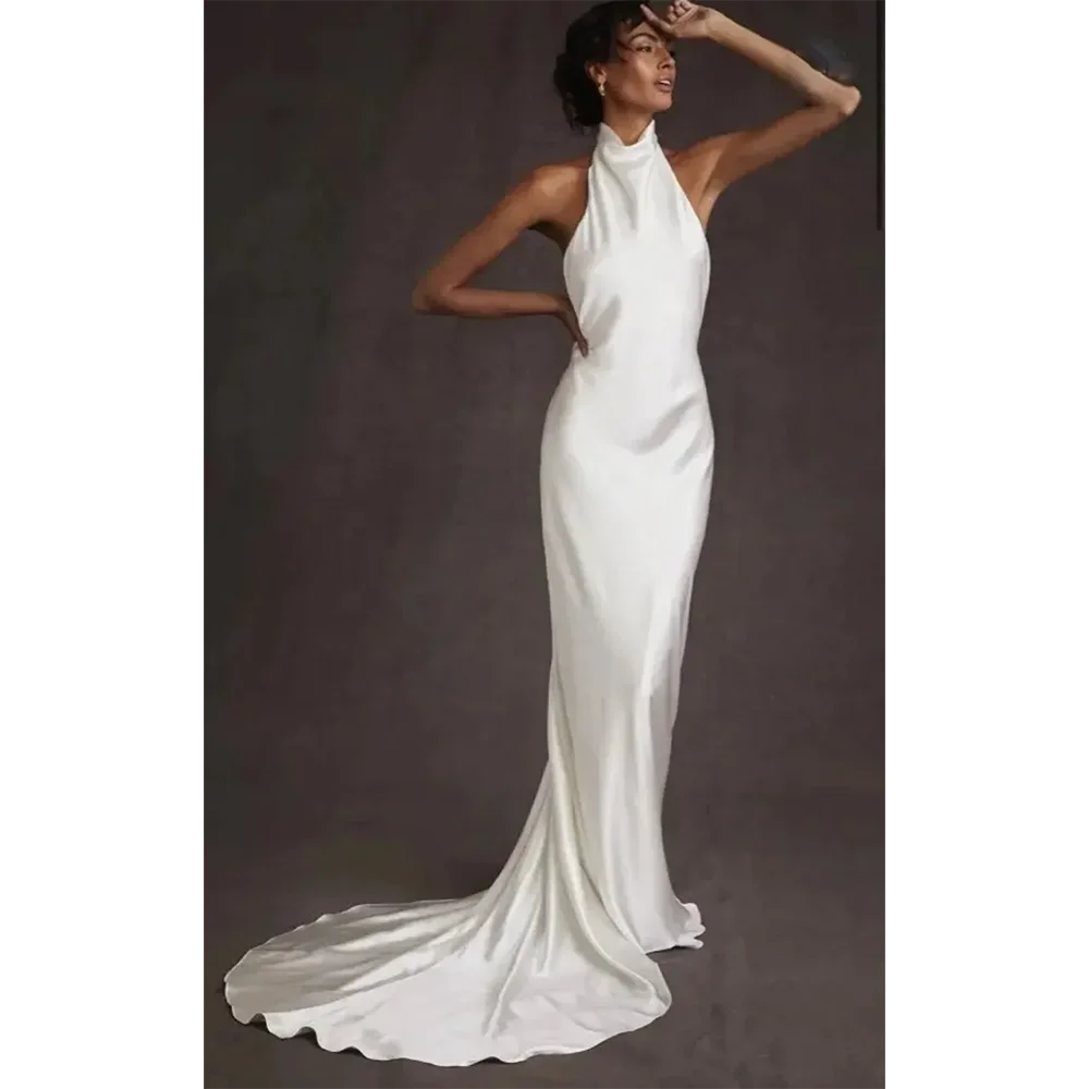 Sexy White Halter Sleeveless Long Party Gowns Unique Open Back Design Simple Mermaid Customized Prom Gowns